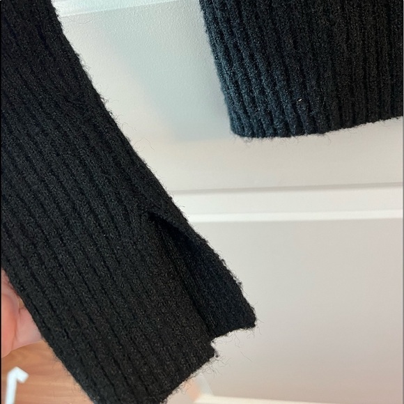 Central Park West Bailey Off The Shoulder Sweater - Picture 6 of 16